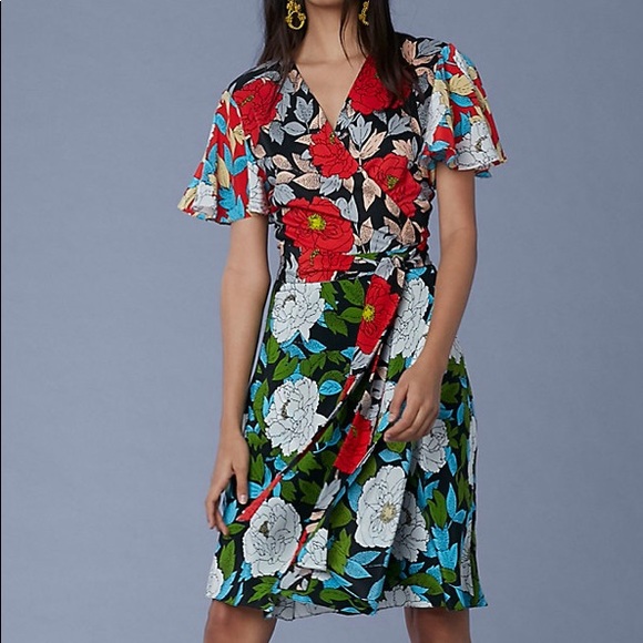 Diane Von Furstenberg Dresses & Skirts - DVF Flutter Sleeve Wrap Silk Dress